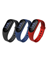 Yes! I wear it to the Gym Watch!!